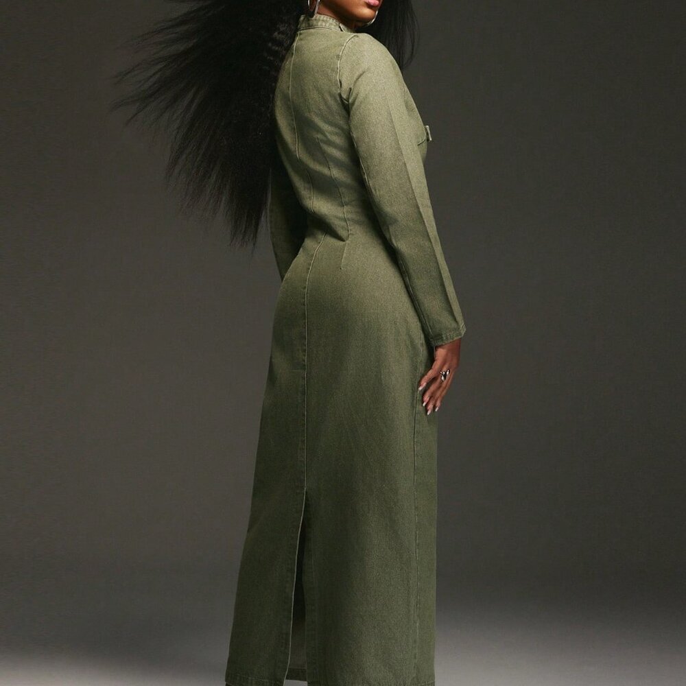 Green Casual Women's Long Sleeve Fitted Maxi Cargo Dress with Buckle Zipper - Picture 2 of 5